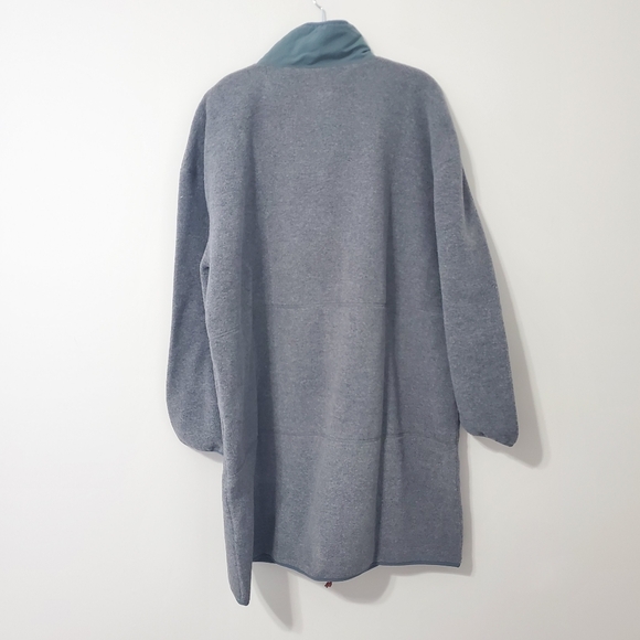 Patagonia Gray and Teal Women's Jacket - Picture 3 of 4